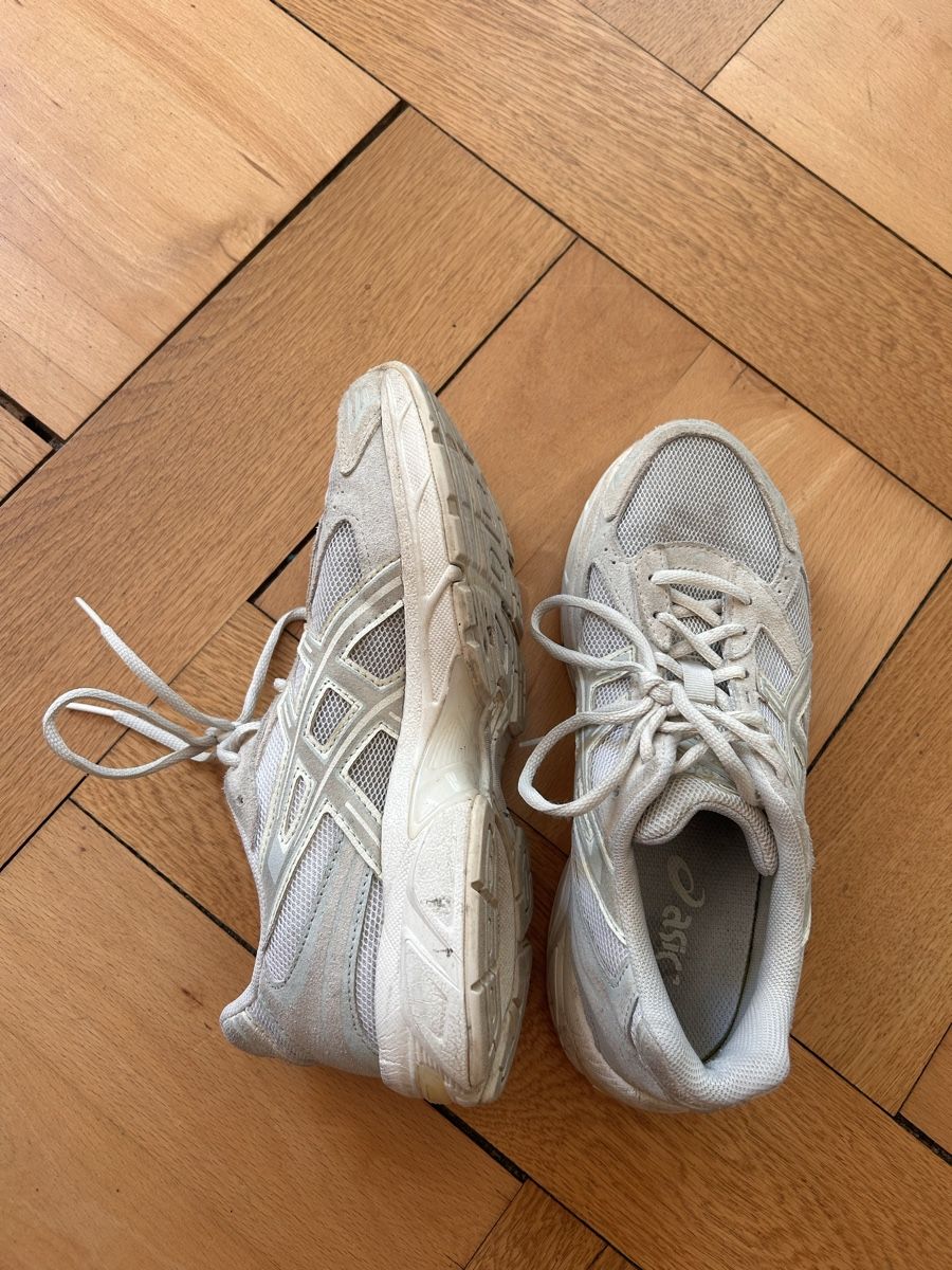 Asics Scarpe da uomo: Asics Sneaker Weiss/beige – Usato da Bern venduto da liv_w6c6 1